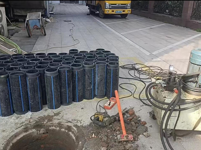 鸡东PE置换管厂家 DN315置换管 非开挖管短管置换